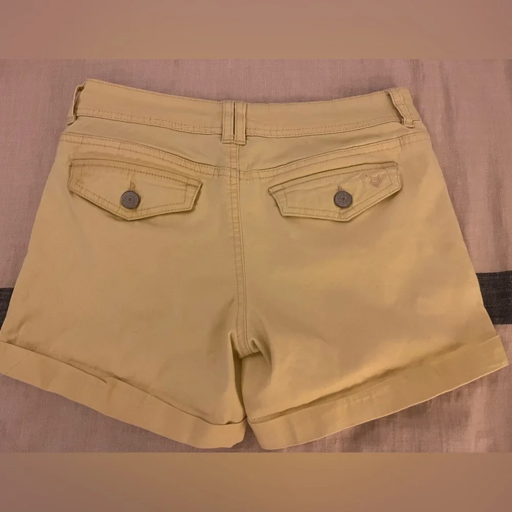 Prince & Fox beachcomber shorts. Yellow size 2 . Cotton/ spandex
